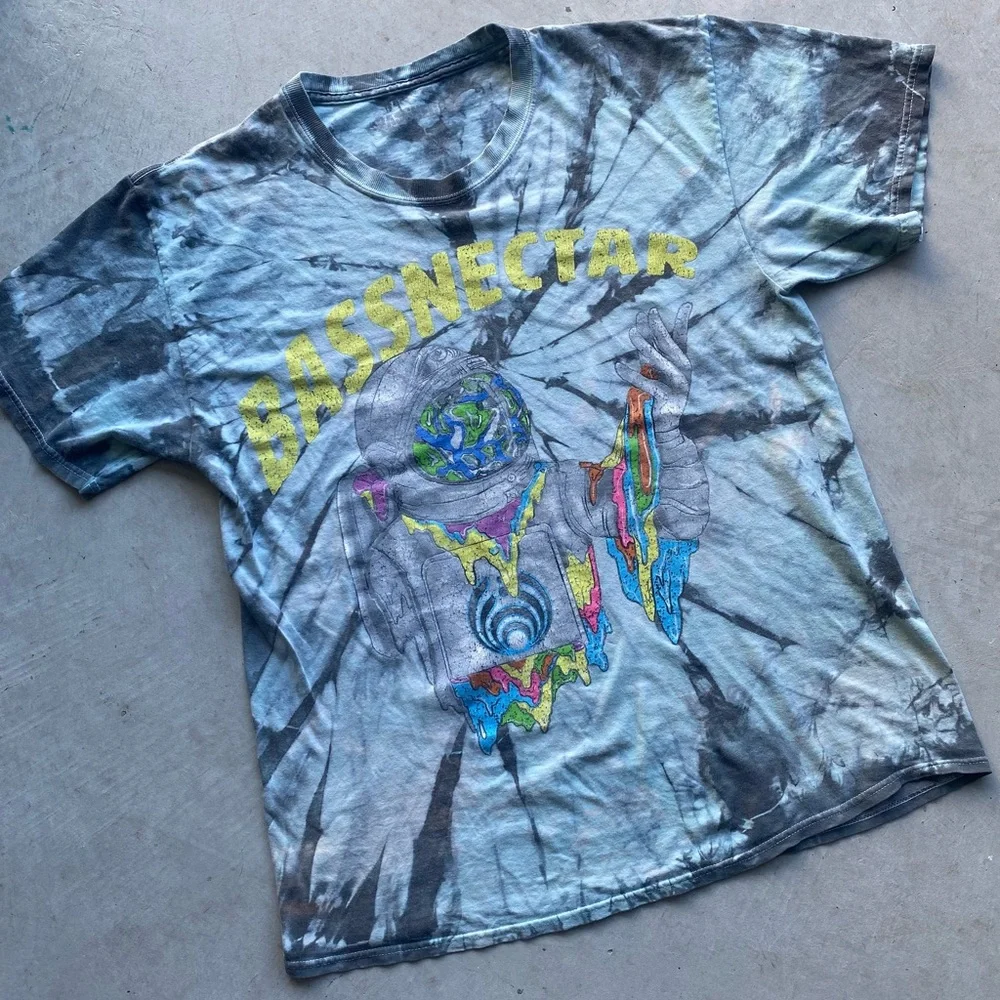 Bassnectar tshirt - Picture 1 of 3